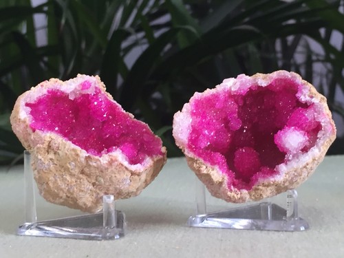 Pink geode pair open - geode,